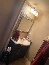 302 N Mesquite Property Photo 7