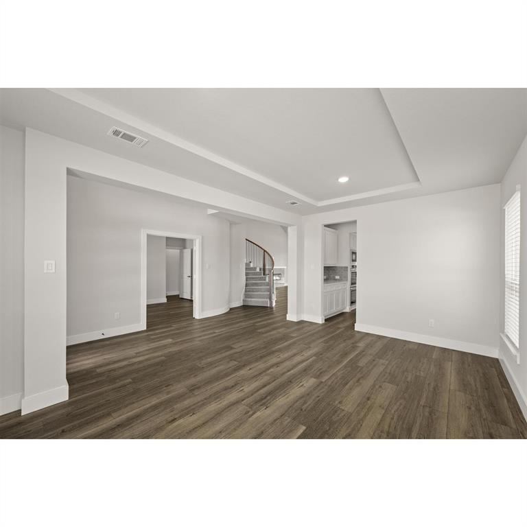 1609 Whisperwood Way Property Photo 8