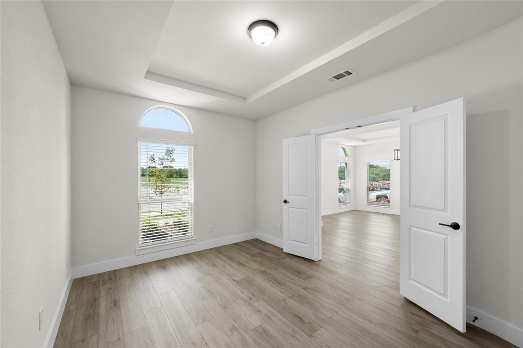 1818 River Hills Court Property Photo 7