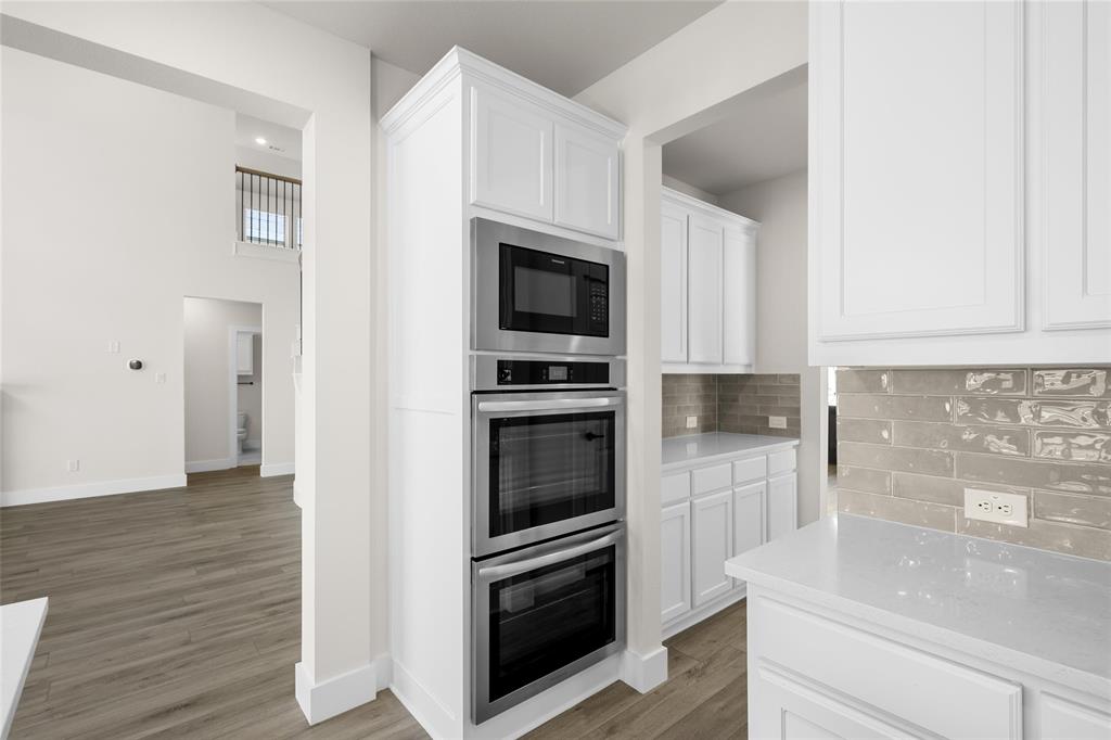 1818 River Hills Court Property Photo 13