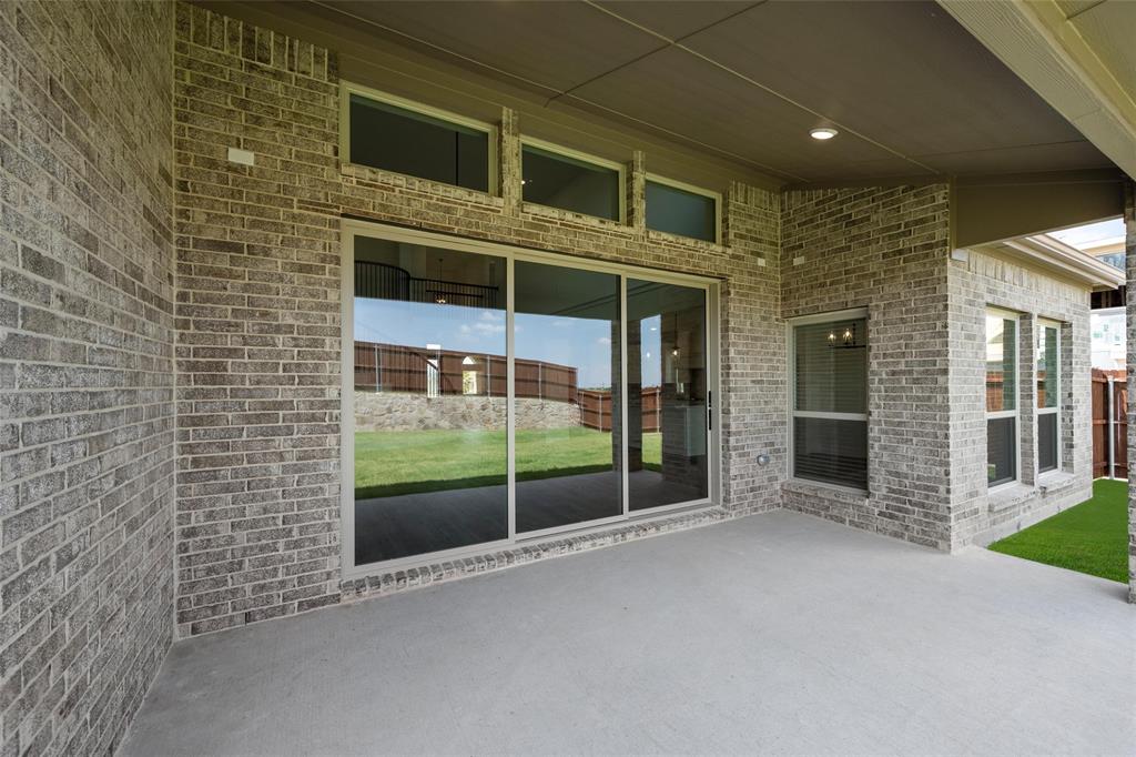 1818 River Hills Court Property Photo 27