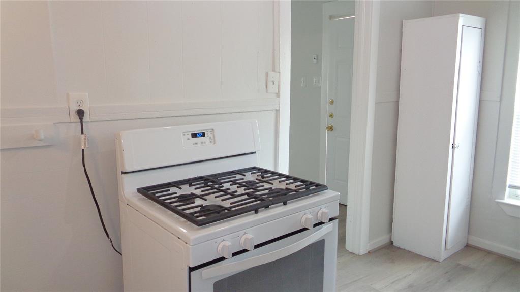 127 W Avenue A 127 Property Photo 5