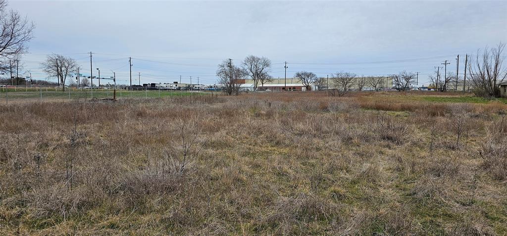 1401 N Masch Branch Road Property Photo 2