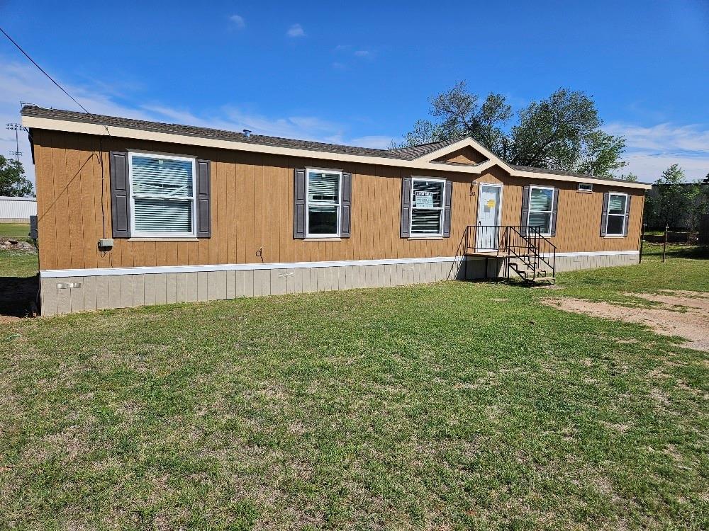 108 N Canadian Street Property Photo