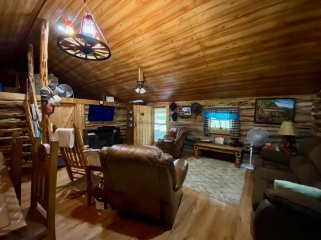 1415 County Road 4145 Property Photo 10