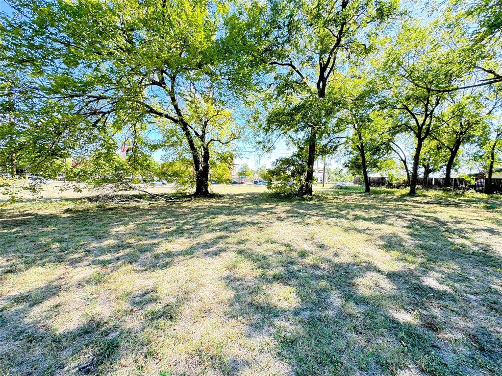 6514 S Cooper Street Property Photo 2