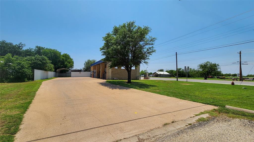 922 Main Street Property Photo 4