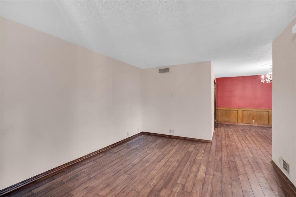 1306 Lariat Circle Property Photo 14
