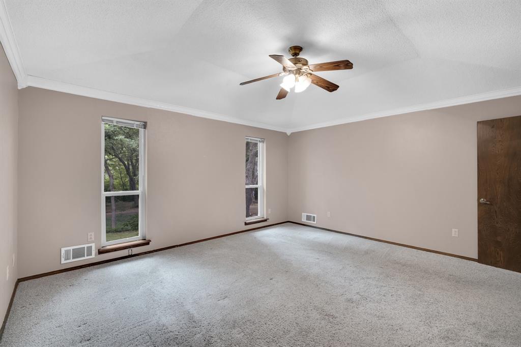1306 Lariat Circle Property Photo 18