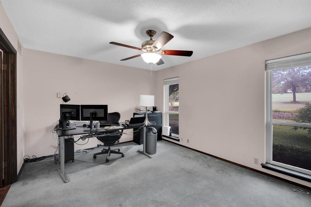 1306 Lariat Circle Property Photo 19