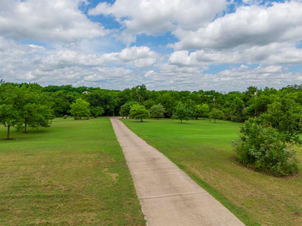 1306 Lariat Circle Property Photo 24