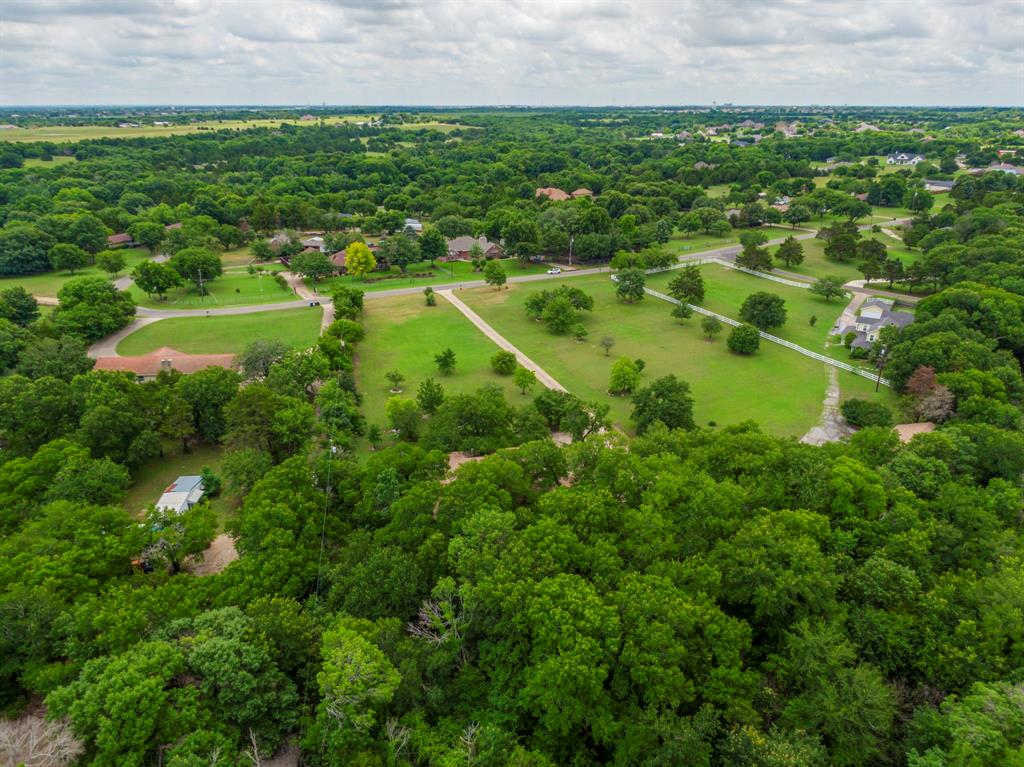 1306 Lariat Circle Property Photo 28
