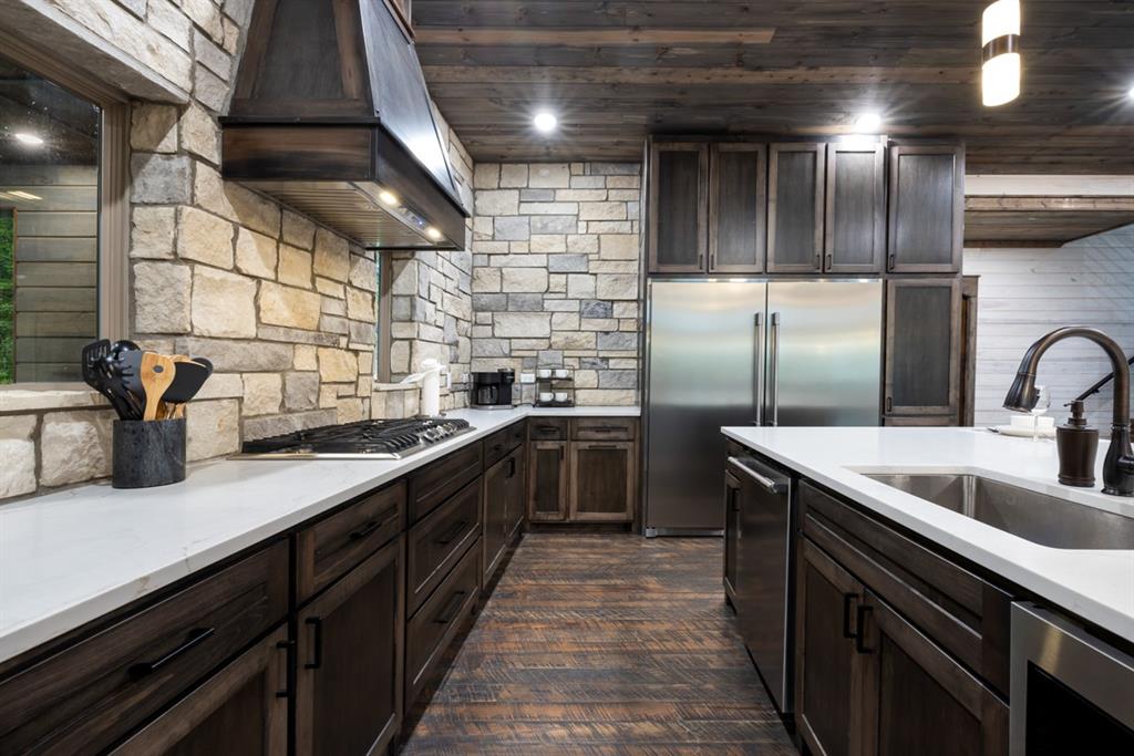 579 Moonshiner Springs Trail Property Photo 11