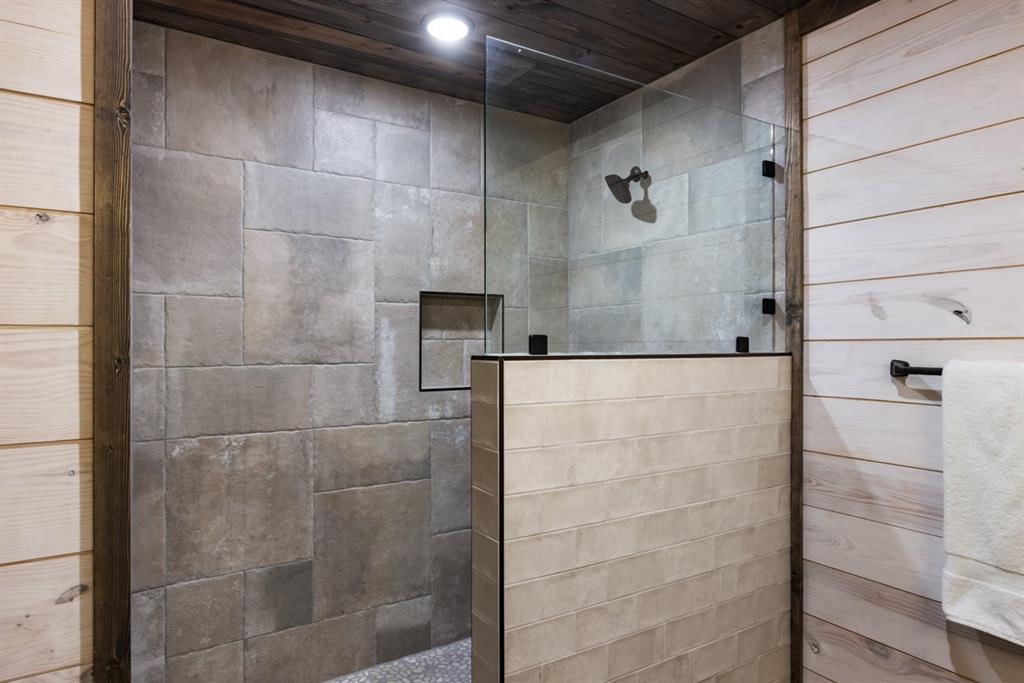 579 Moonshiner Springs Trail Property Photo 23