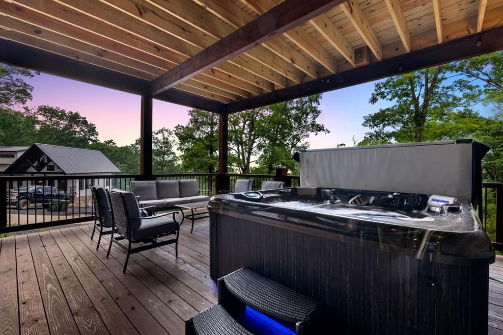 579 Moonshiner Springs Trail Property Photo 35