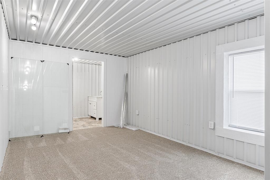 20891 Texas Highway 11 Property Photo 26