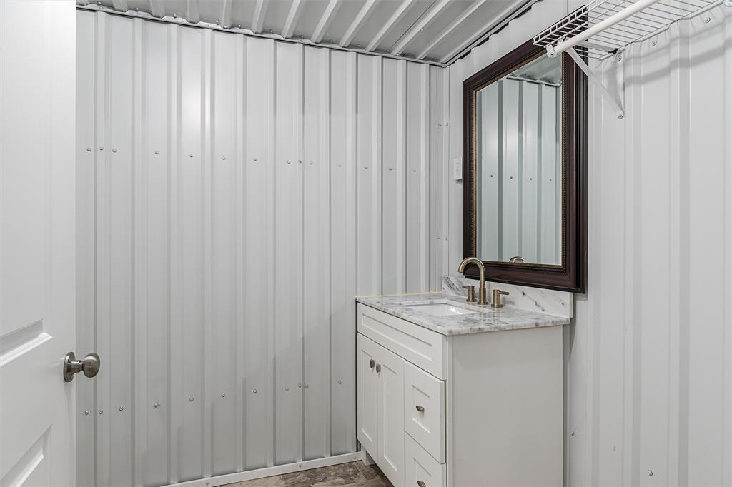 20891 Texas Highway 11 Property Photo 27