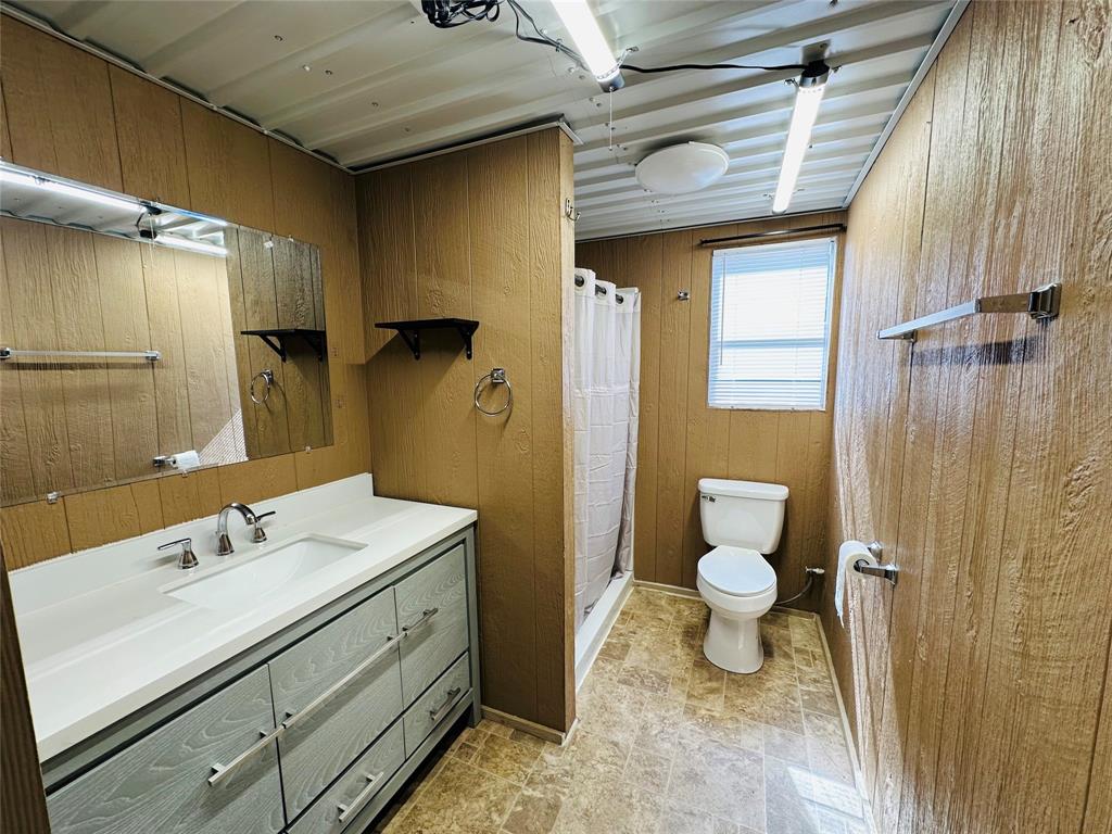 20891 Texas Highway 11 Property Photo 32