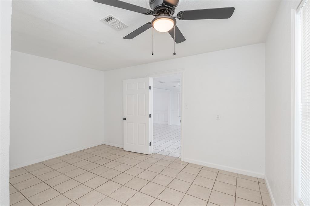 3912 Valentine Street Property Photo 13