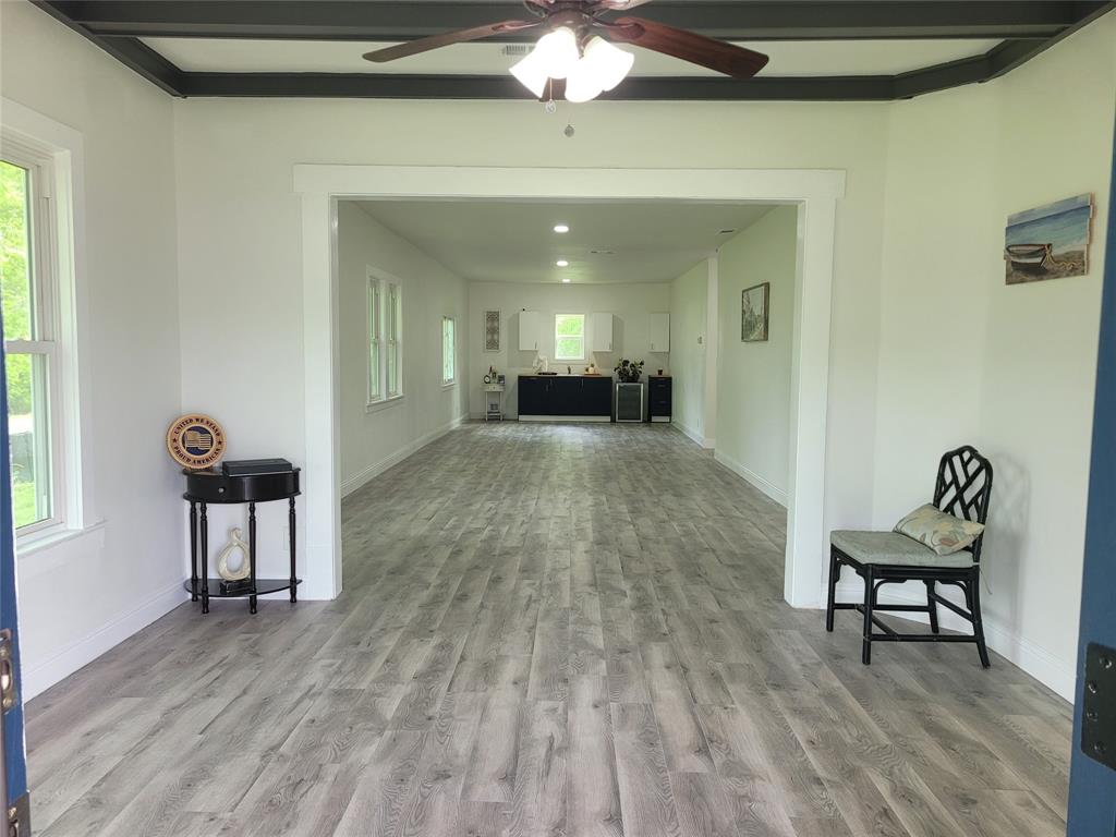 802 E Broad Street Property Photo 10