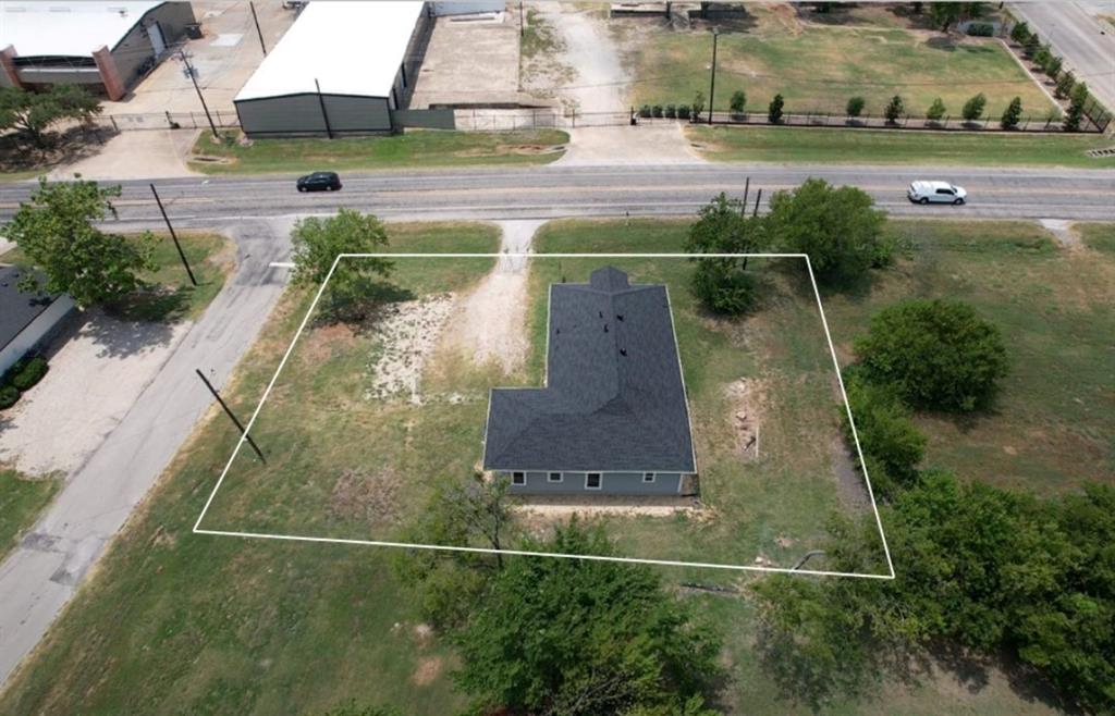 802 E Broad Street Property Photo 20