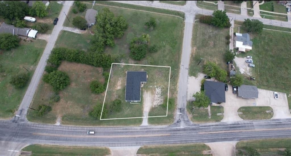 802 E Broad Street Property Photo 21