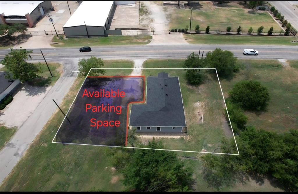802 E Broad Street Property Photo 30