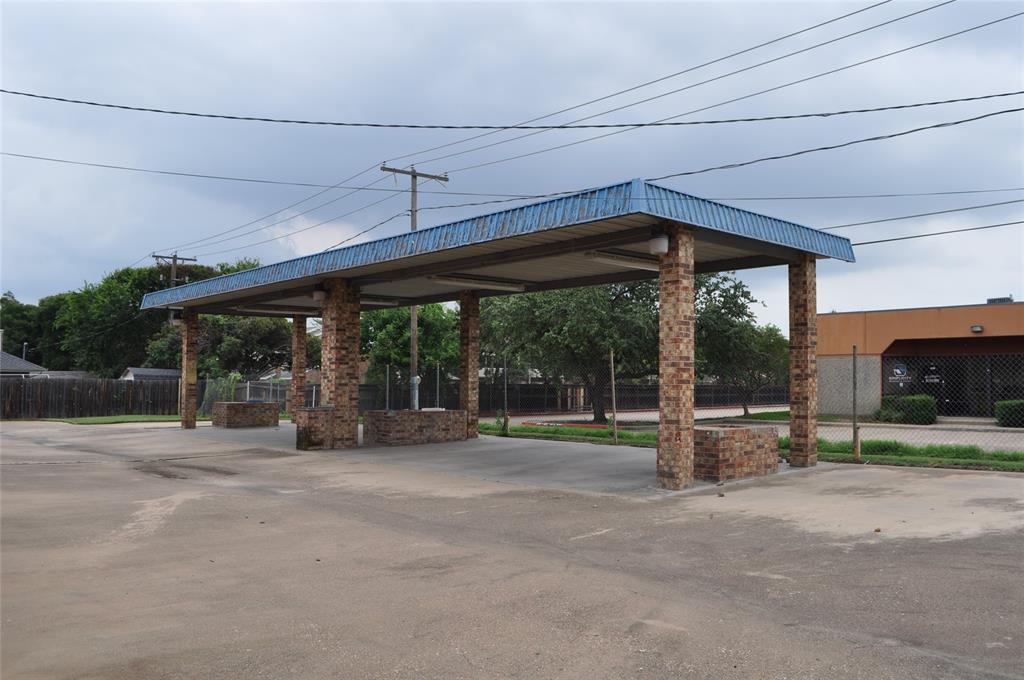 6740 Buenos Aires Drive Property Photo 4