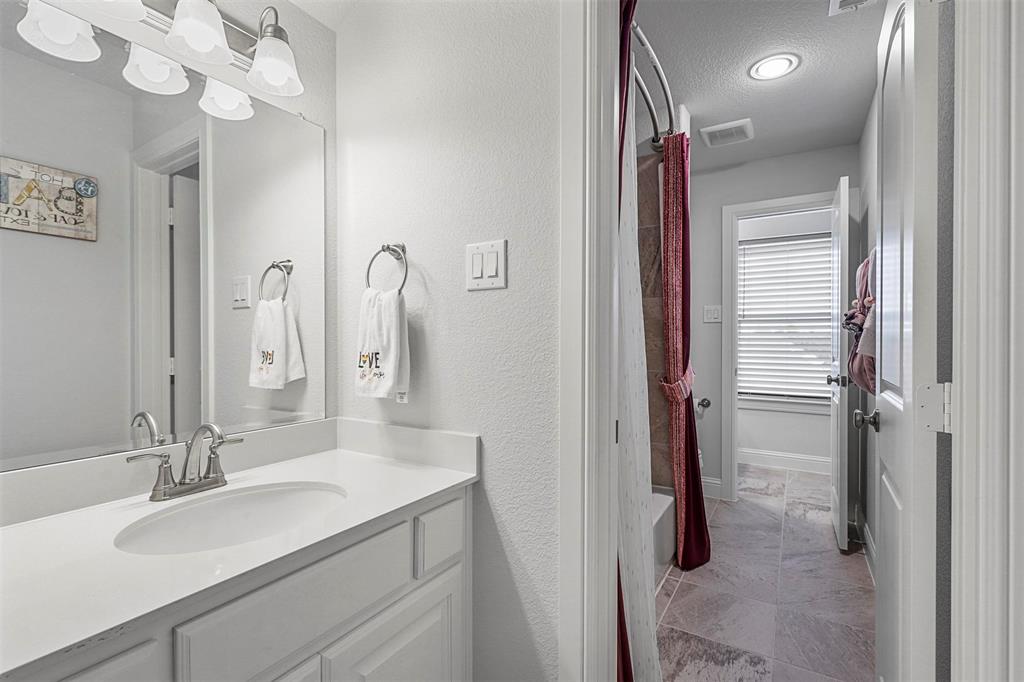4606 Great Plains Way Property Photo 28