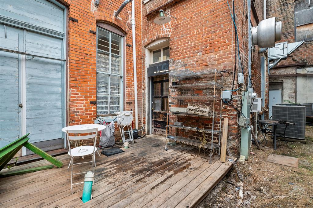 318 N Main Street Property Photo 29