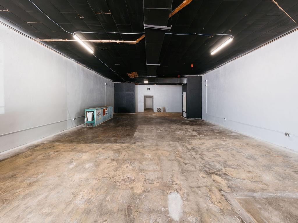 114 W Ikard Street Property Photo 12