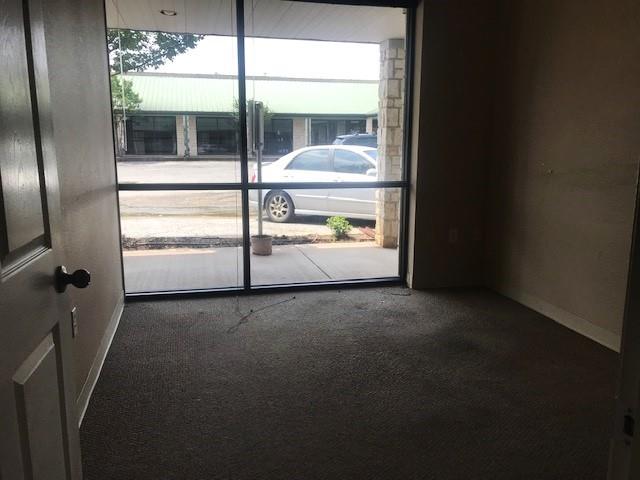 5464 Texoma Parkway Property Photo 12