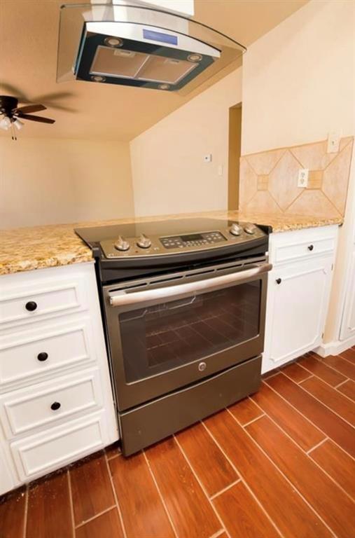 417 Cole Avenue Property Photo 3