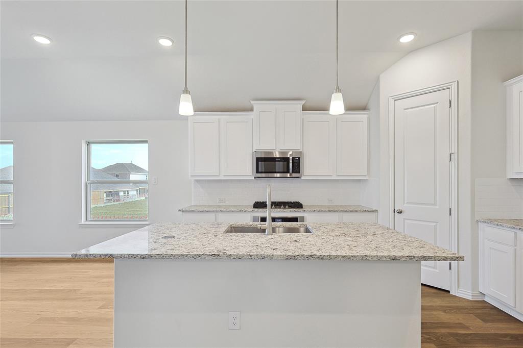 753 Carriage Hill Road Property Photo 2