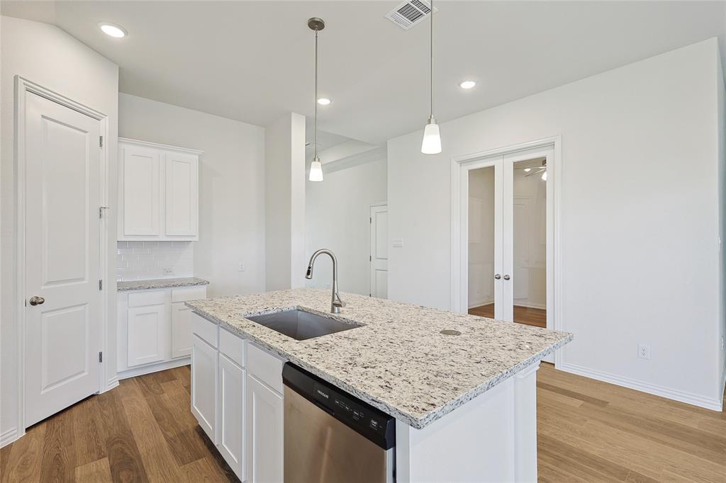753 Carriage Hill Road Property Photo 4