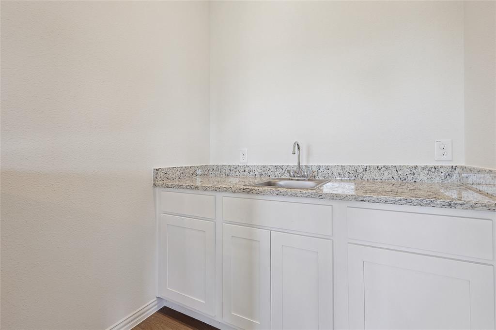 753 Carriage Hill Road Property Photo 16