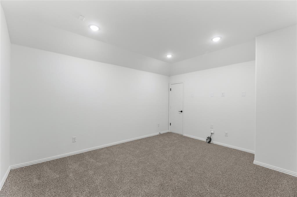 1513 Alexander Drive Property Photo 27