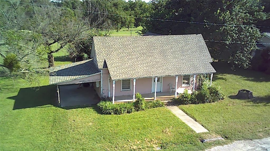 208 Optimist Road Property Photo 2