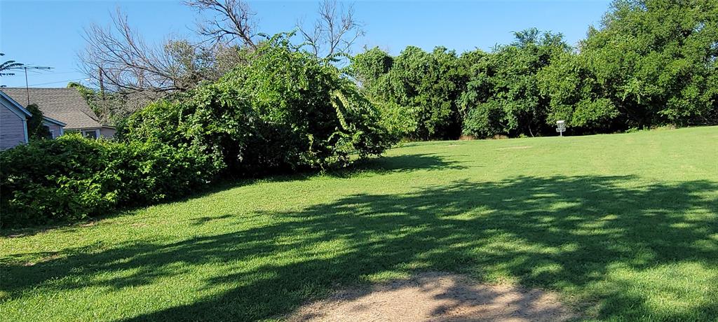 208 Optimist Road Property Photo 6