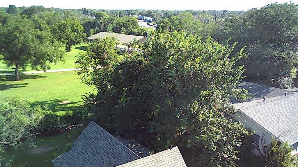208 Optimist Road Property Photo 10