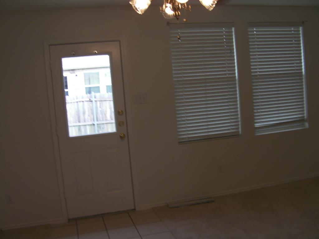 900 Rose Crystal Way Property Photo 23