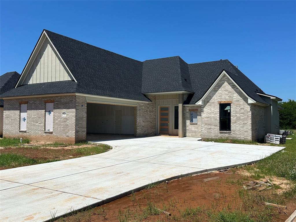 923 Chisolm Trail Property Photo 1