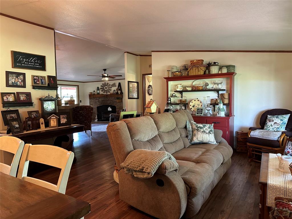 3200 Fm 590 Property Photo 4