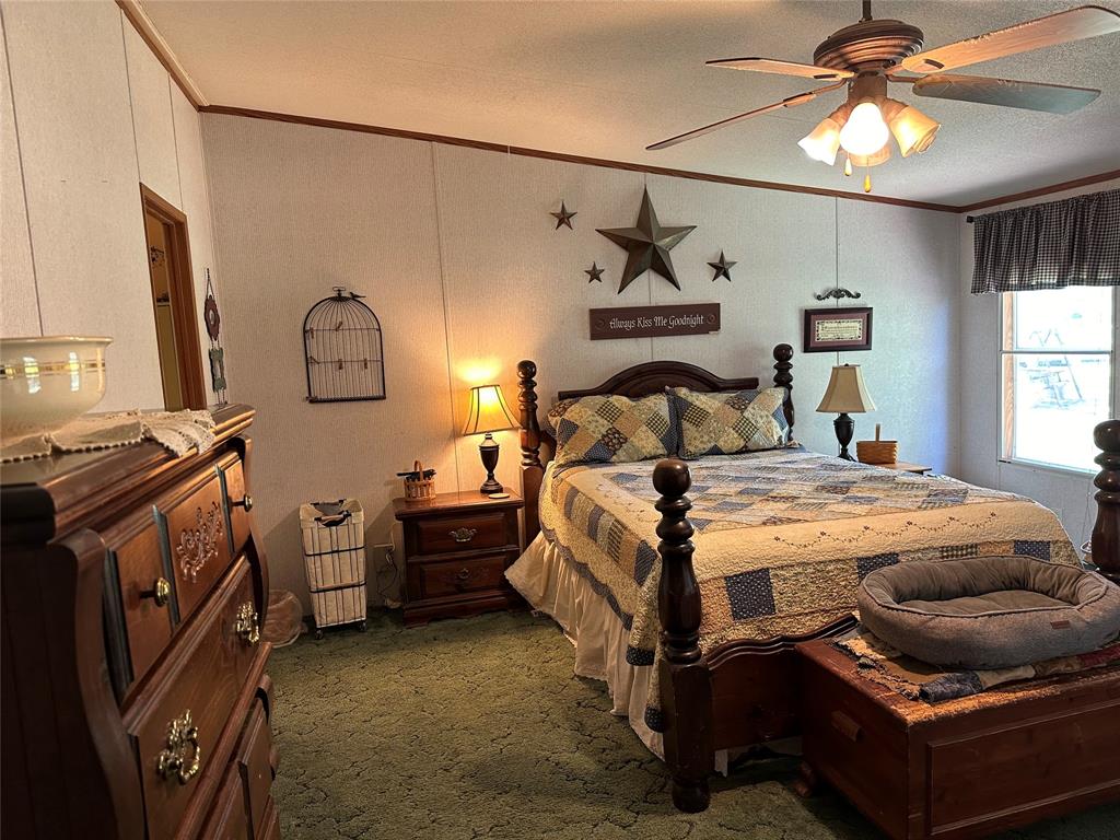3200 Fm 590 Property Photo 11