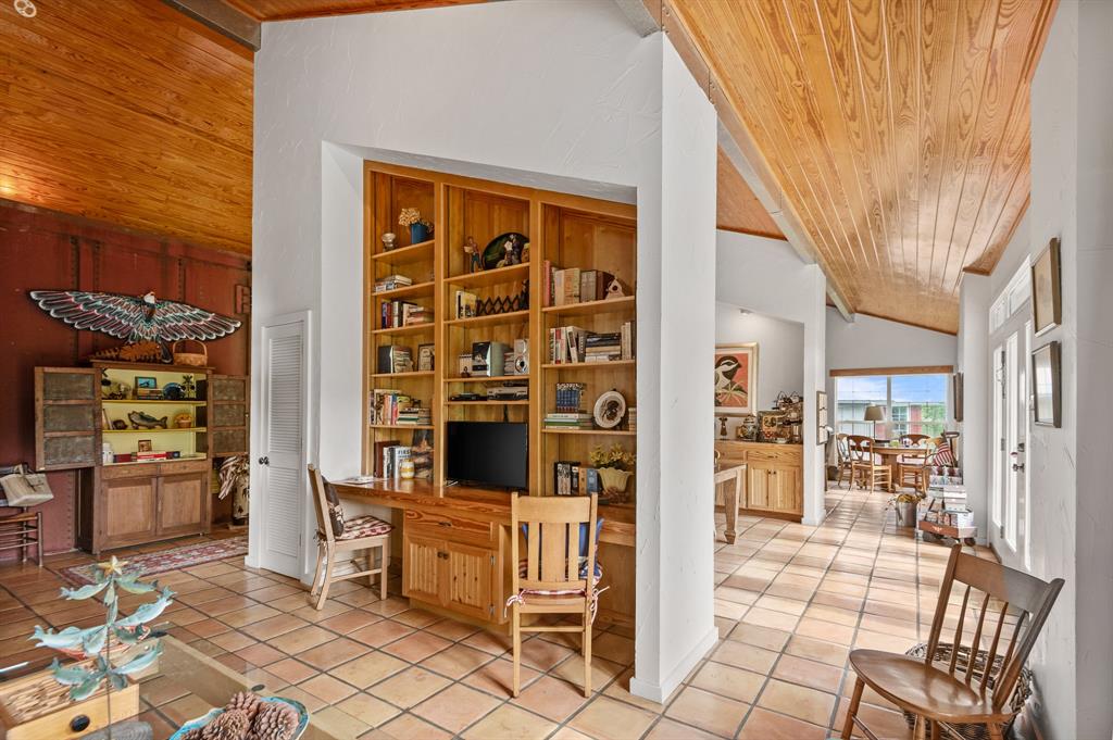 16602 Tx-19 Property Photo 24