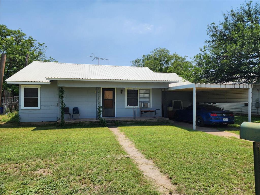 507 Tinkle Street Property Photo