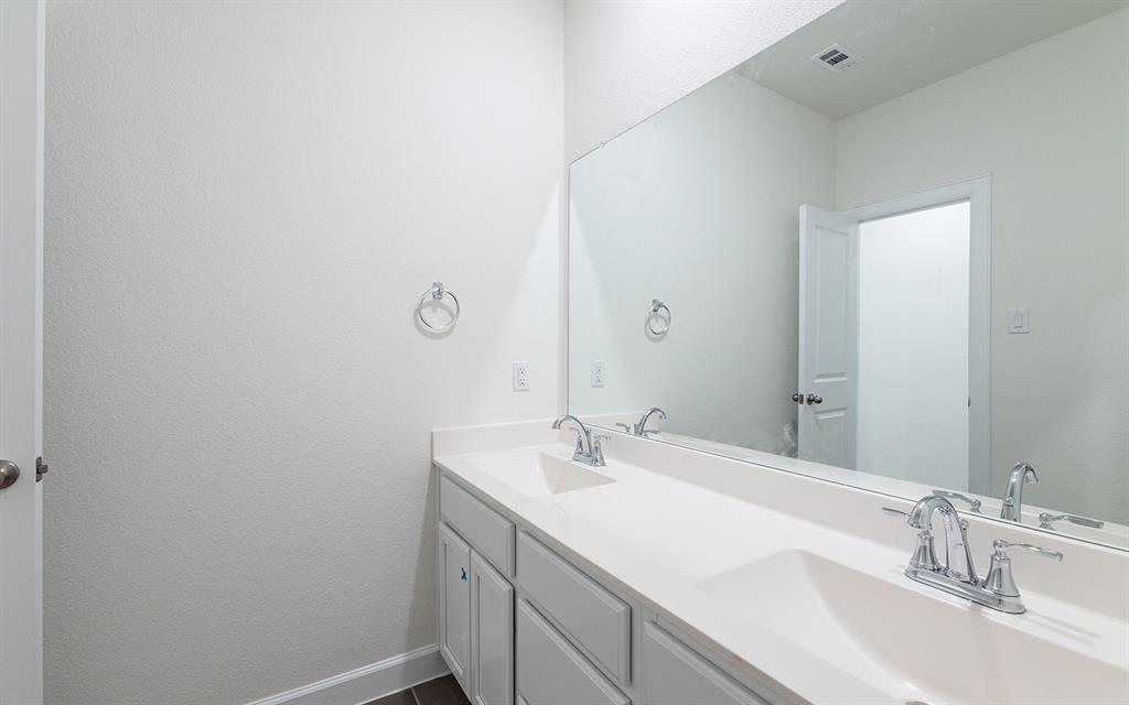 1838 Verona Lane Property Photo 12