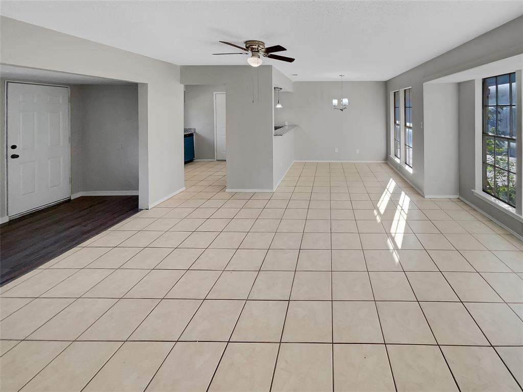 4800 Sugar Tree Court Property Photo 3
