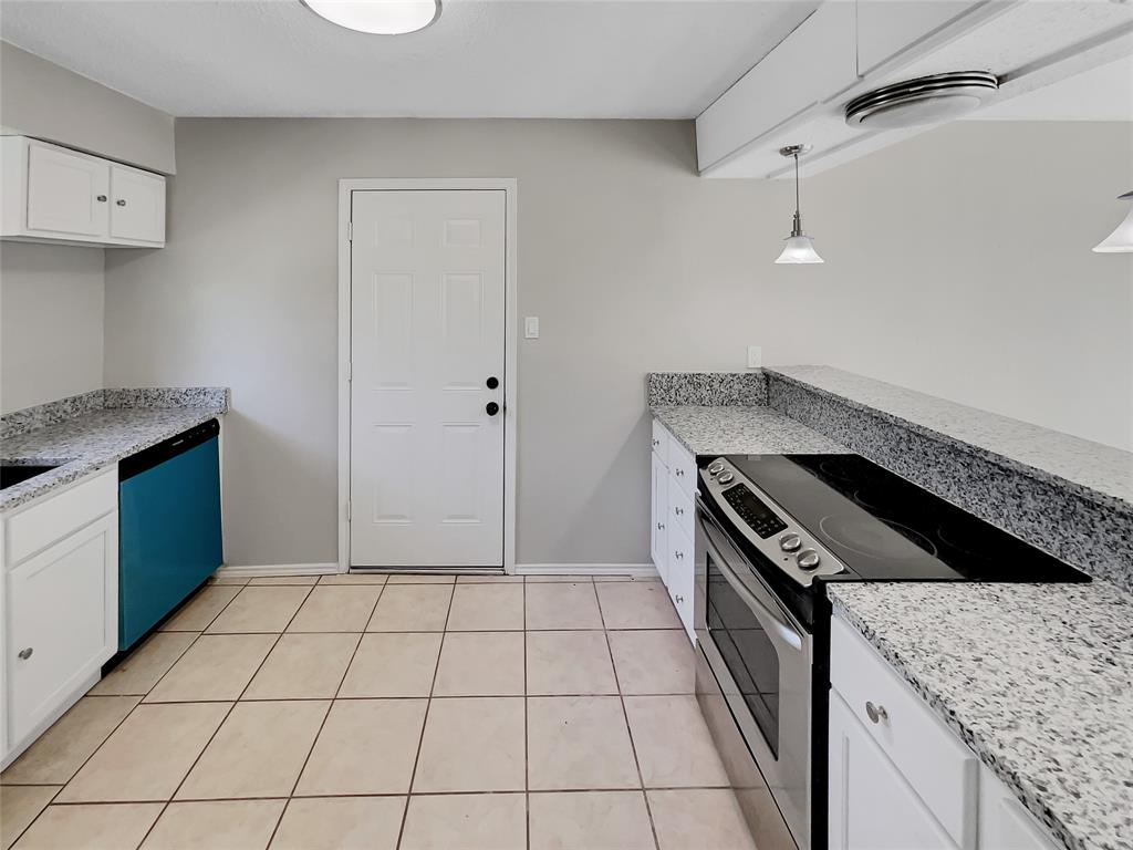 4800 Sugar Tree Court Property Photo 7