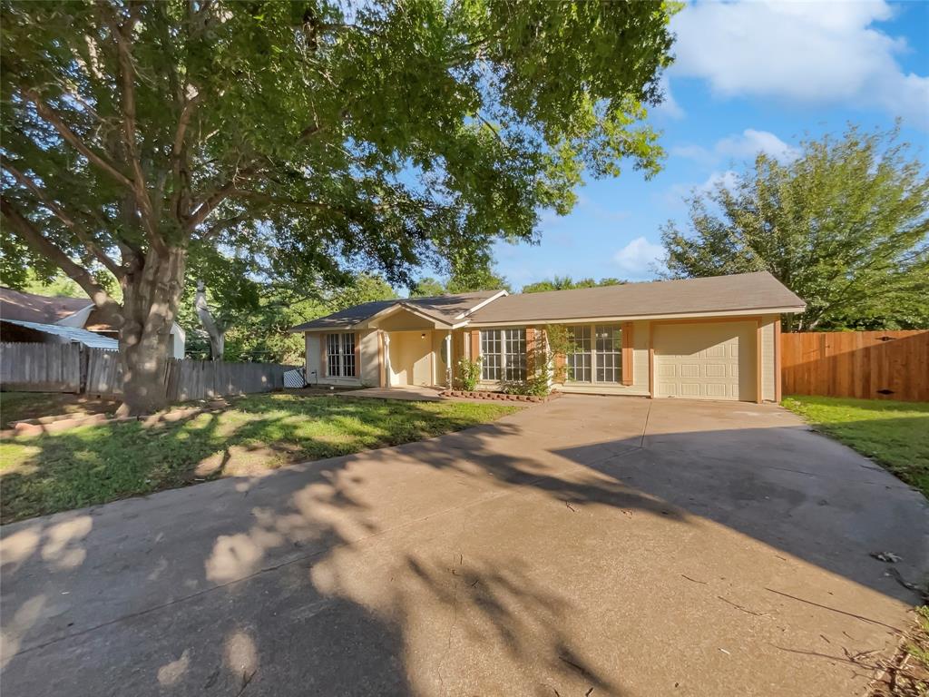 4800 Sugar Tree Court Property Photo 8